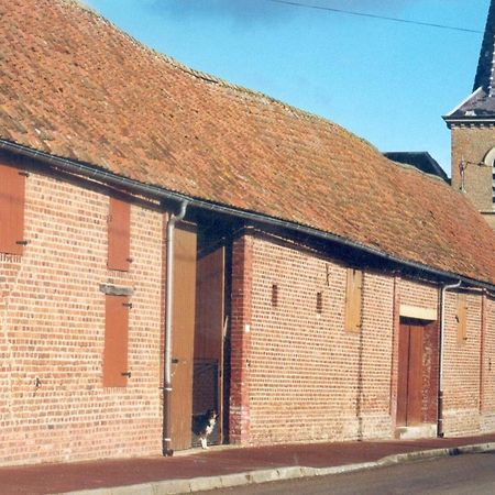 La Maison De Pierre Et Liliane Vila Crouy-Saint-Pierre Exterior foto